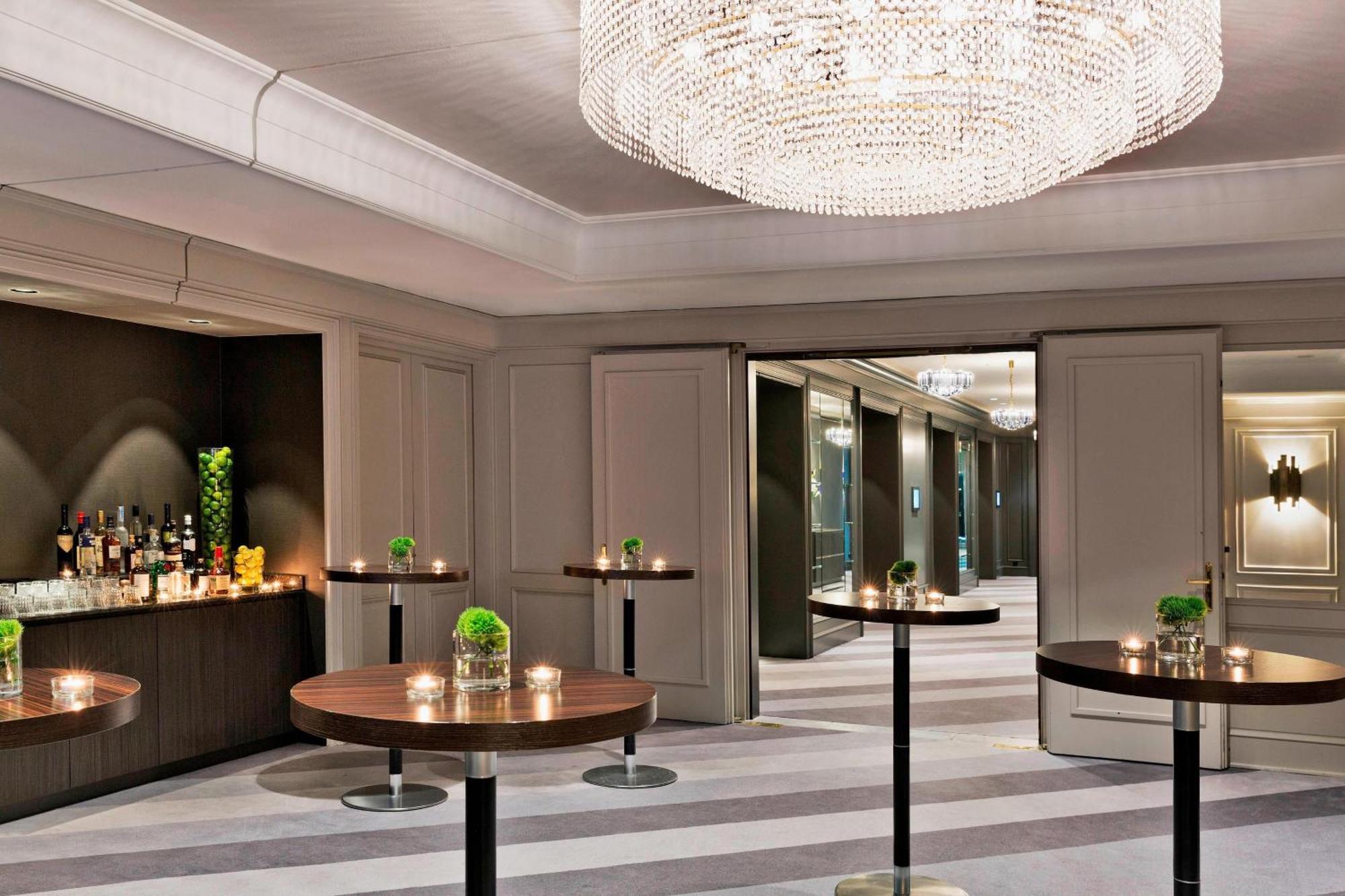 Hotel Renaissance