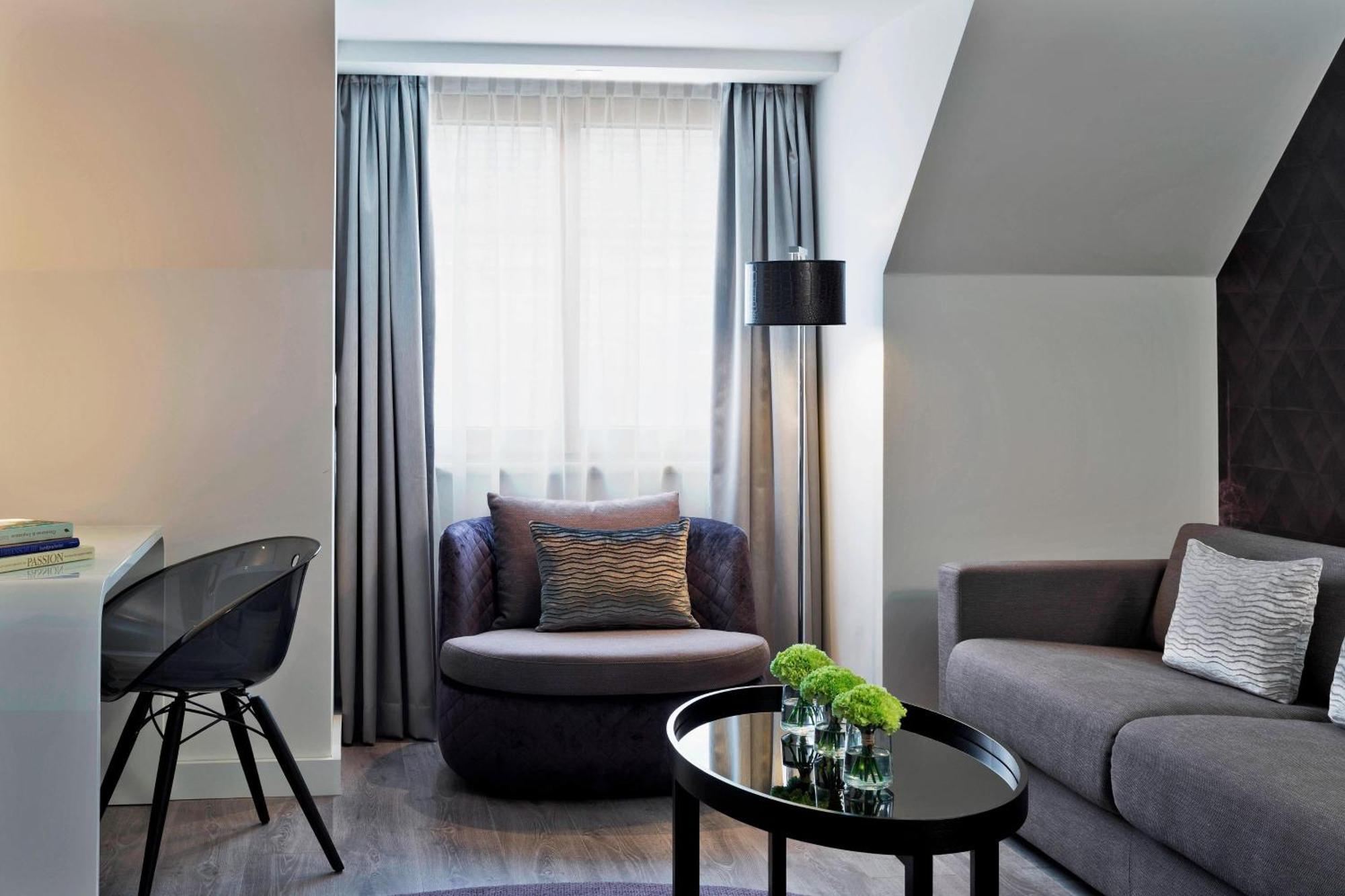 Renaissance Schoenbrunn 4* Viena